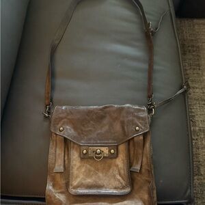 FRYE AND CO. Brown Leather Messenger Bag